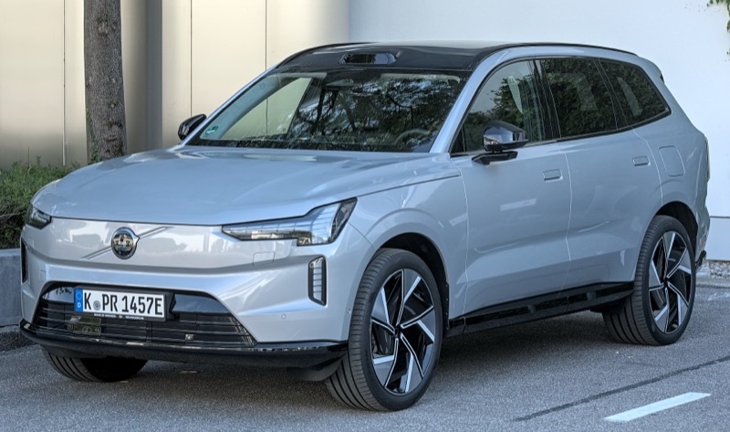 Volvo EX90